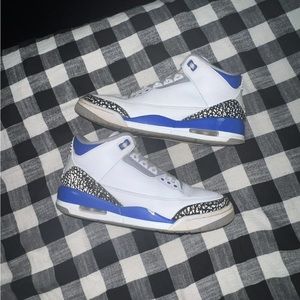 Racer blue Jordan’s 9.5